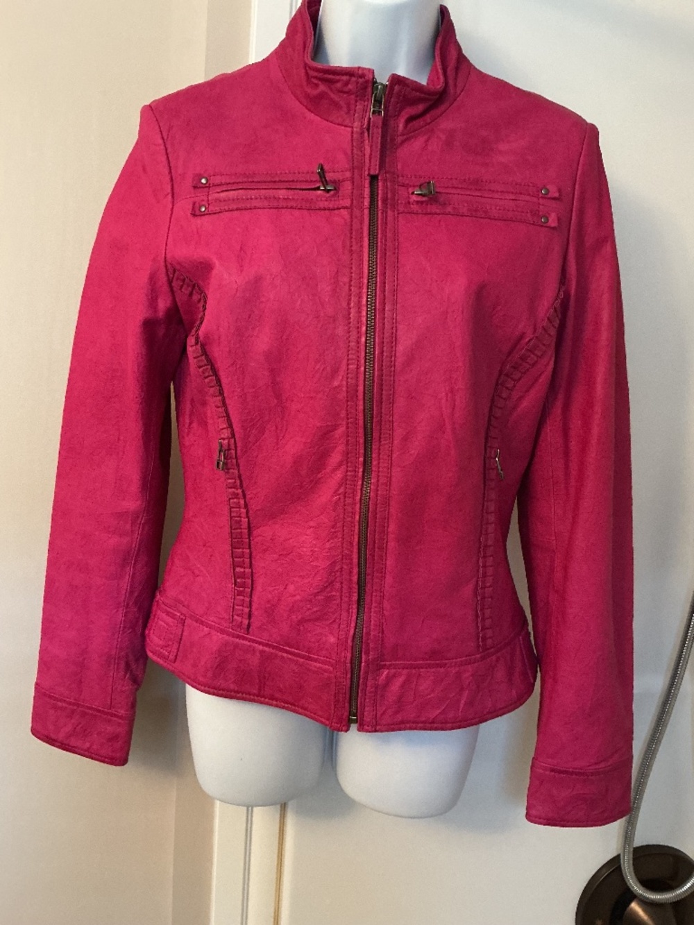 Ladies Danier leather jacket size Small
